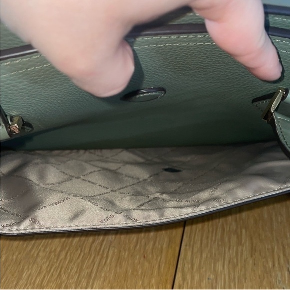 Michael Kors Green Tote and Pouch Set - Picture 9 of 14